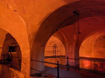 Tickets für 17h Mainzer Unterwelten im Kerzenlicht am 02.03.2024 - Karten kaufen
